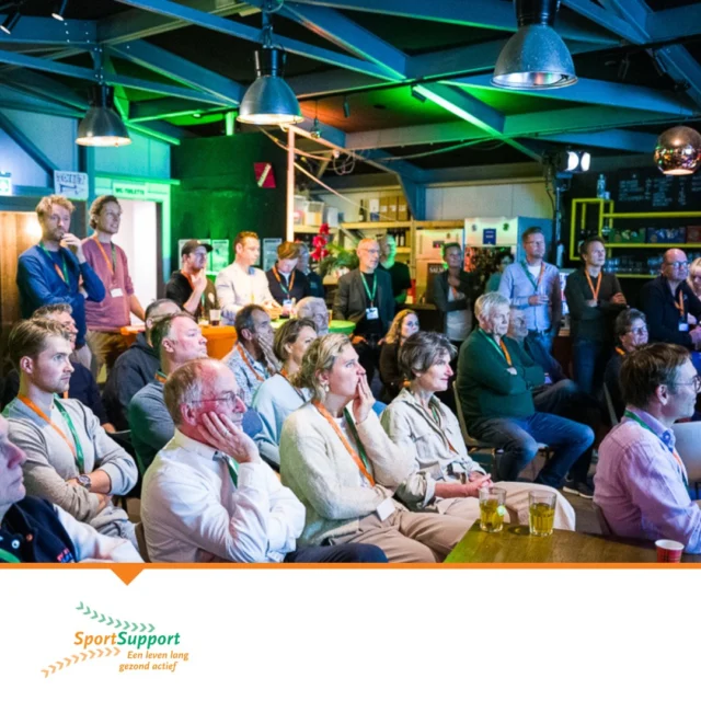 📅 𝗞𝗼𝗺 𝗺𝗮𝗮𝗻𝗱𝗮𝗴 𝗻𝗮𝗮𝗿 𝗼𝗻𝘀 𝗦𝗽𝗼𝗿𝘁𝗰𝗮𝗳𝗲 𝗛𝗮𝗮𝗿𝗹𝗲𝗺 𝗼𝘃𝗲𝗿 𝗼.𝗮. 𝗱𝗲 𝗮𝗮𝗻𝗽𝗮𝗸 𝗦𝗼𝗰𝗶𝗮𝗮𝗹 𝗩𝗲𝗶𝗹𝗶𝗴 𝗦𝗽𝗼𝗿𝘁𝗸𝗹𝗶𝗺𝗮𝗮𝘁

Betrokken bij een vereniging in Haarlem? Graag nodigen we je uit voor ons Sportcafé op maandag 3 maart 2025 in het paviljoen van Olympia Haarlem. De avond geeft je meer informatie over hoe jouw vereniging met een Sociaal en Veilig Sportklimaat aan de gang kan gaan en welke ondersteuning er is. Ook is er veel ruimte voor ontmoeten, spreken met andere verenigingsmensen en kennis uitwisselen. Onze Haarlemse wethouder Sport Eva de Raadt is op de avond aanwezig.

Onderwerpen van de avond:
✅ De aanpak Sociaal Veilig Sportklimaat
✅ De Verenigingsmonitor

👉 Meer info & aanmelden via de link in bio.