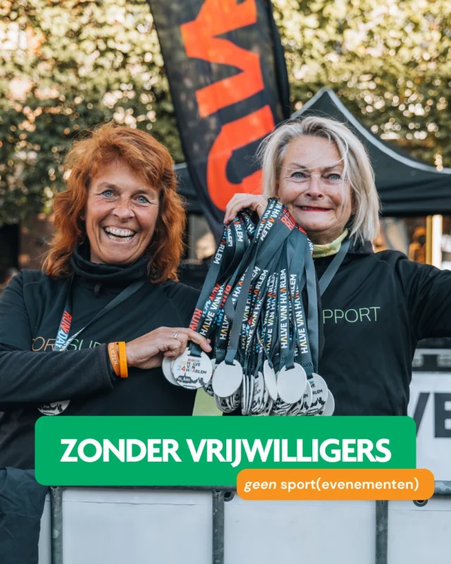 Onze community draait op mensen met een hart voor sport 💙 Ken jij een vrijwilliger die altijd klaarstaat voor de club of wijk? Tag diegene hieronder👏☀️

#vrijwilligers #sportsupport #jongenoudinbeweging #hartvoordesport