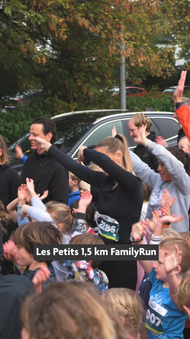 We genieten nog steeds na van de 14e editie van de Heemstede Loop. 💚 Zoveel lopers, vrijwilligers en supporters  samen maakten we er een geweldige dag van.

Bekijk de aftermovie en geniet nog even na! 🎬🏅

#HeemstedeLoop #SportSupport #jongenoudinbeweging