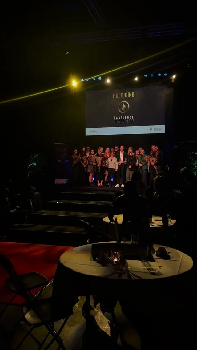 Tijd om jouw sportheld(en) te nomineren! 🏆 Wie verdient er dit jaar op het podium te staan?

Extra leuk: door te nomineren maak je nu kans op twee kaarten voor de huldiging op 16 februari 2026 in PHIL Haarlem.

➡️ Check de link in bio.

#sportsupport #jongenooudinbeweging #haarlem #kennemerland #topsport