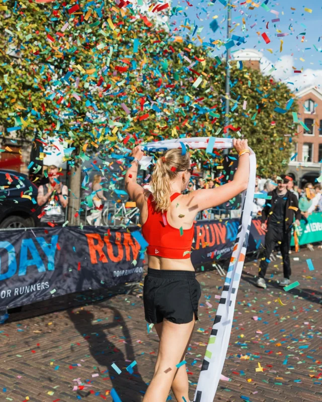 Wat een jaar! 2025 was een jaar vol sport, plezier, nieuwe projecten, volle agenda’s, volle startvakken en geweldige ontmoetingen.

Samen met jullie hebben we Haarlem & omstreken weer volop in beweging gebracht. 🧡💚

Dank aan alle sporters, vrijwilligers, verenigingen en partners die dit jaar onvergetelijk maakten.

Op naar een gezond, actief en sportief 2026! 

#kennemerland #jongenoudinbeweging #sportsupport #gelukkignieuwjaar