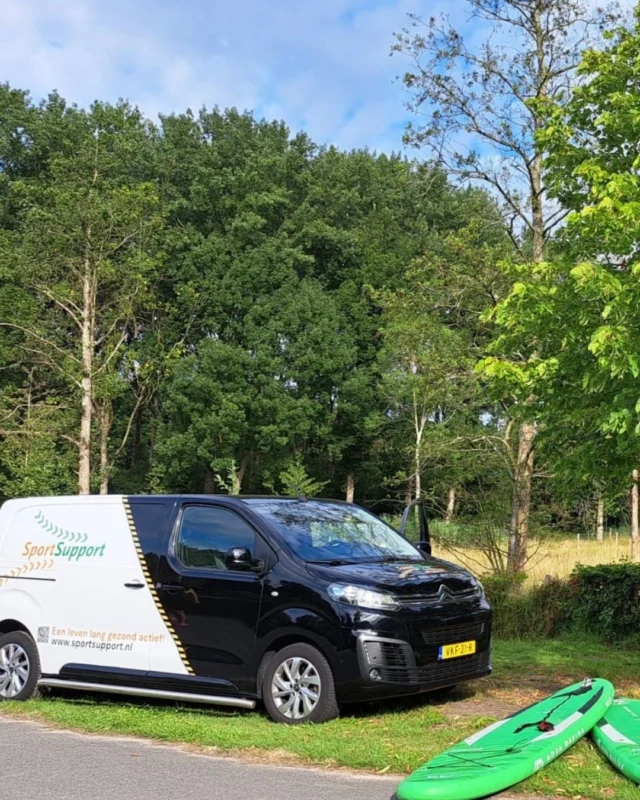 In 2025 kregen onze SportSupport-bussen een nieuw jasje 💚 en waren we zichtbaarder dan ooit in de wijk.

En dat niet alleen…

We kregen er een extra vervoersmiddel bij: de SportSupport-bakfiets!
Menig collega ging er al mee op pad alleen voor de echte diehards, want hij is zwaar 😉 Vol sport- en spelmateriaal en altijd klaar voor actie in Haarlem, Heemstede, Velsen en omgeving. 🚲✨

Heb jij ze al gespot?

#terugblik2025 #sportsupport #sportsupportbakfiets #kennmerland