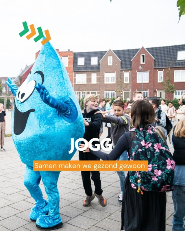 Wist je dat SportSupport werkt met de JOGG-aanpak? 💚🧡

Niet alleen in Haarlem, maar ook in Lisse, Velsen en Hillegom zetten we ons in voor een gezonde leefomgeving voor kinderen en jongeren.

De komende weken nemen we je mee in wat dit precies betekent 👀 Van meer bewegen tot gezonde voeding en leuke initiatieven in de wijk.

Samen maken we gezond gewoon 💪

#kennemerland #JOGG #sportsupport #gezondvooriedereen #haarlem #lisse #velsen #hillegom