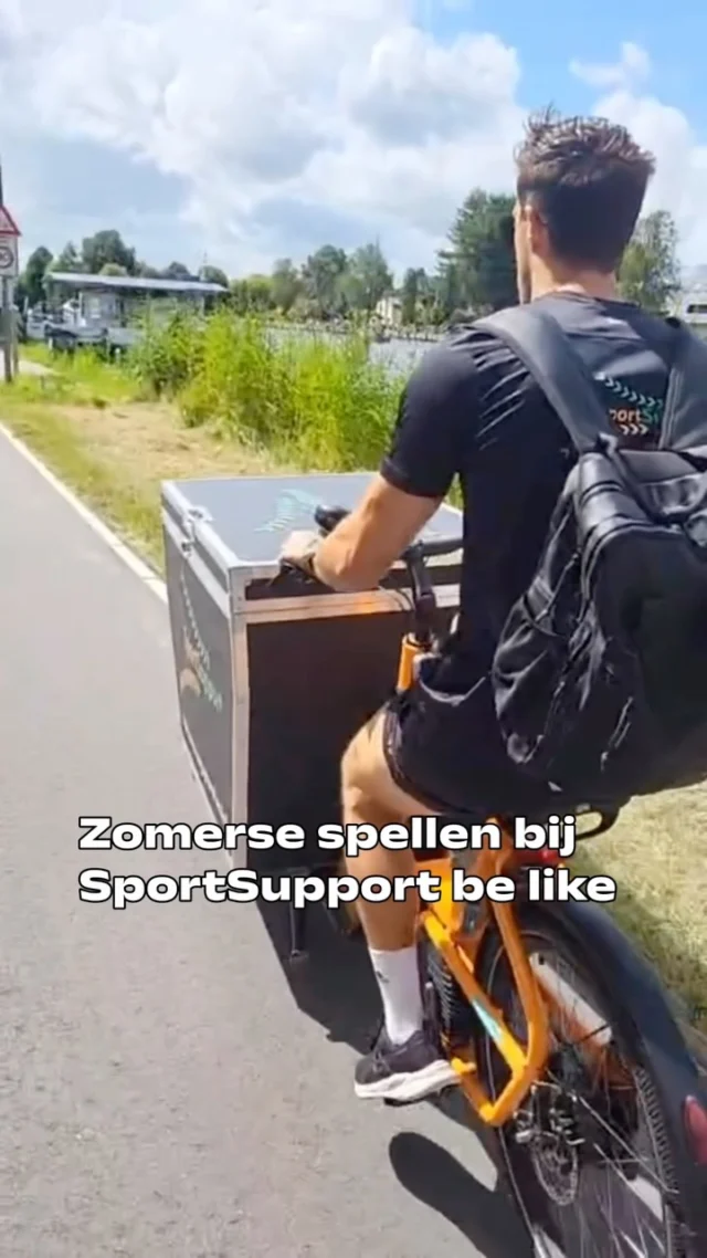 De SportSupport-bakfiets heeft weer genoeg kilometers gemaakt. De een-na-laatste vakantieweek zit erop, maar nog één te gaan! 

Dus we gaan alles eruit halen wat erin zit met o.a. suppen, voetbaltoernooien, een waterfestijn, de Delftwijk doe dag, lasergamen & End of Summer Party 🎉 

Op naar de laatste week. Waar gaan we jou zien? ☀️
